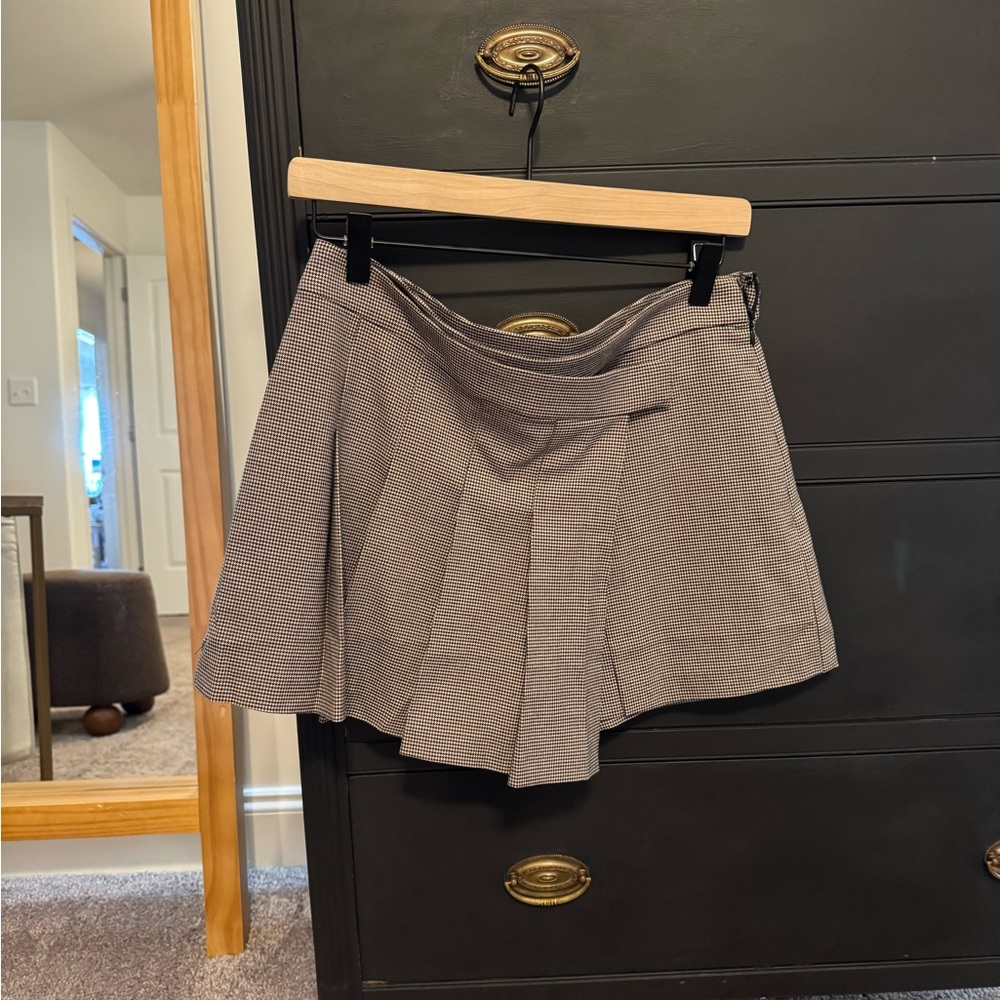 Wayf Pleated Mini Skort